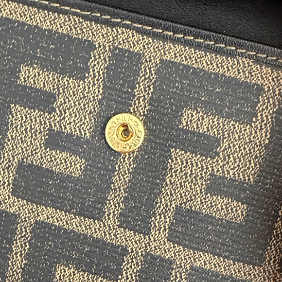 Fendi Black and Tan Logo Wallet with COA - Picture 7 of 9